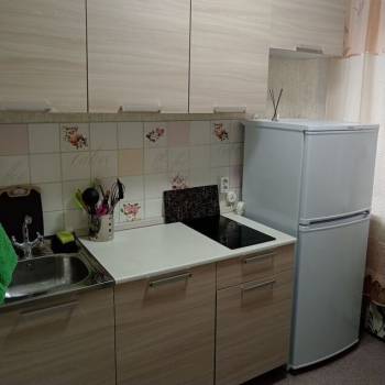 Сдается 1-комнатная квартира, 42 м²