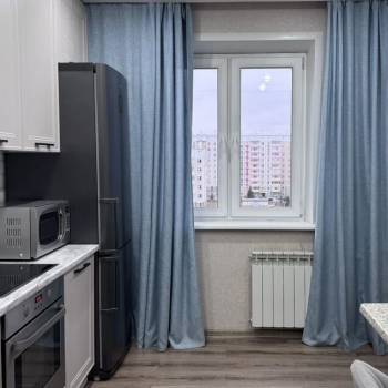 Сдается Многокомнатная квартира, 70 м²