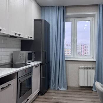 Сдается Многокомнатная квартира, 70 м²