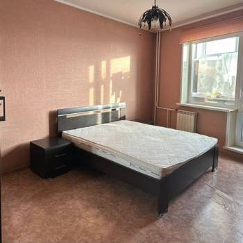 Продается Многокомнатная квартира, 82 м²