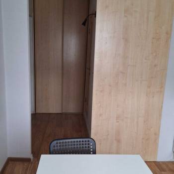 Продается 1-комнатная квартира, 40,6 м²