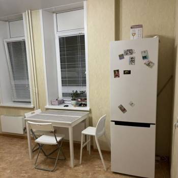 Продается 1-комнатная квартира, 36 м²