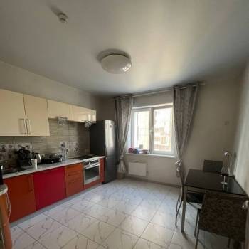 Сдается 1-комнатная квартира, 50 м²