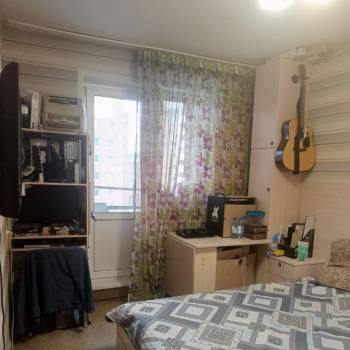 Продается Многокомнатная квартира, 54 м²