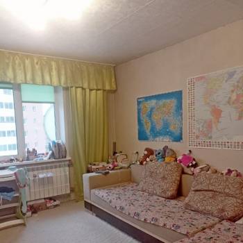 Продается Многокомнатная квартира, 54 м²