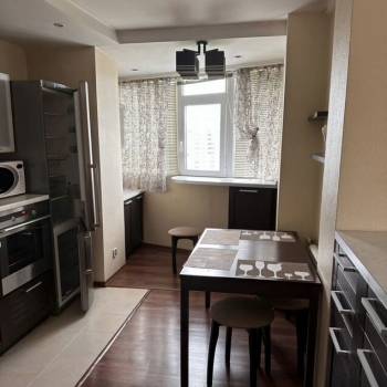 Сдается Многокомнатная квартира, 93 м²