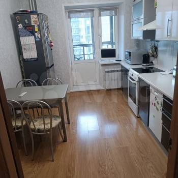 Продается 2-х комнатная квартира, 60 м²