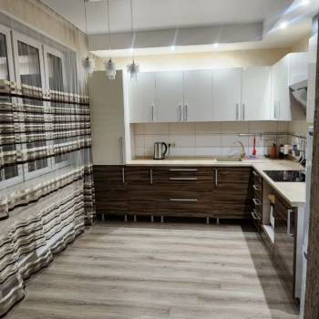 Продается 1-комнатная квартира, 36 м²