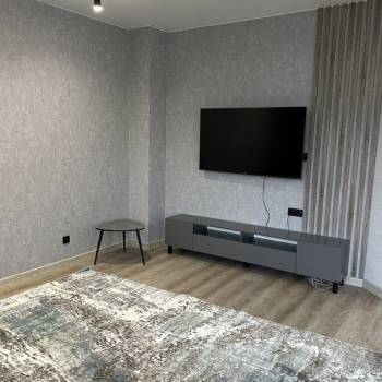 Сдается Многокомнатная квартира, 90 м²