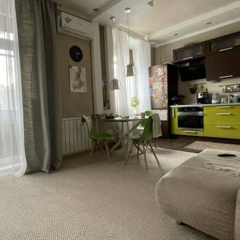 Продается 1-комнатная квартира, 59 м²