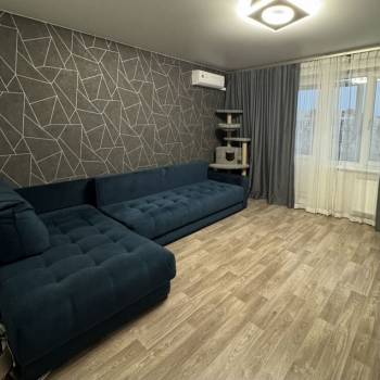 Продается 1-комнатная квартира, 40,4 м²