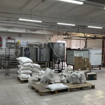 Сдается Нежилое помещение, 250 м²