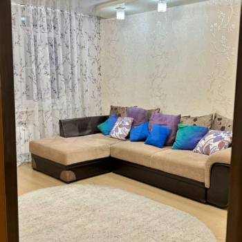 Продается Многокомнатная квартира, 120 м²