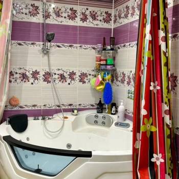 Продается Многокомнатная квартира, 120 м²