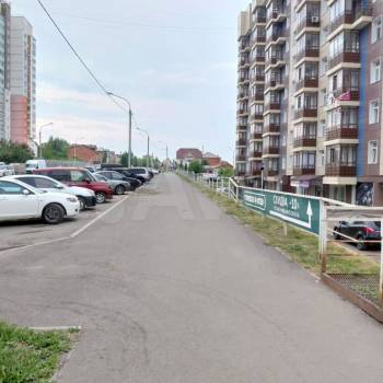 Продается 1-комнатная квартира, 41 м²