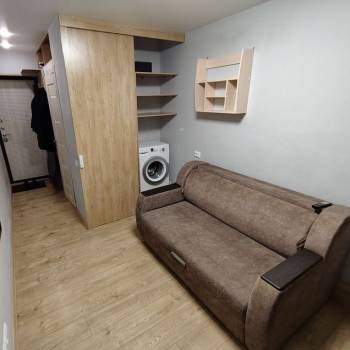 Продается 1-комнатная квартира, 14 м²