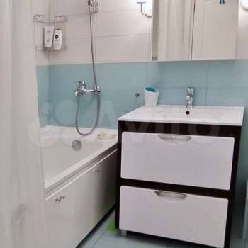 Сдается 1-комнатная квартира, 48 м²