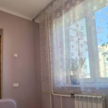 Продается 1-комнатная квартира, 63,4 м²