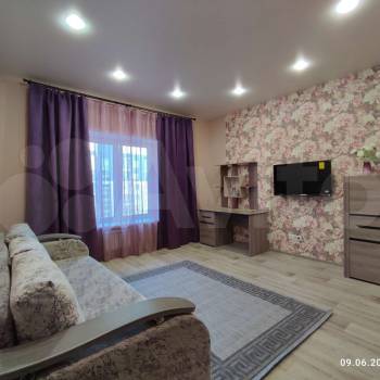 Сдается 2-х комнатная квартира, 74 м²