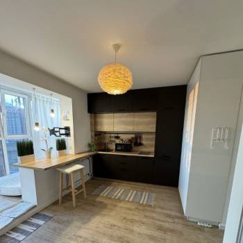 Продается 1-комнатная квартира, 35 м²