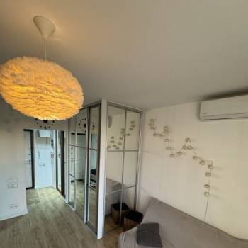 Продается 1-комнатная квартира, 35 м²