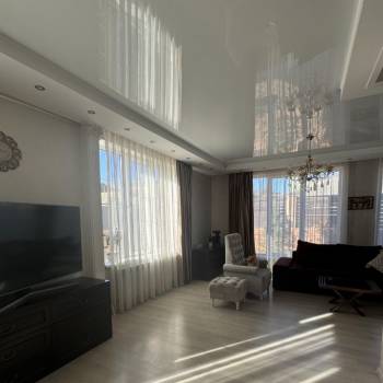 Продается Дом, 320 м²