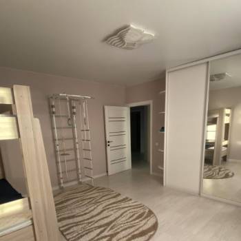 Сдается Многокомнатная квартира, 89 м²