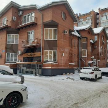 Продается 1-комнатная квартира, 116 м²