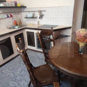 Сдается 1-комнатная квартира, 53,3 м²