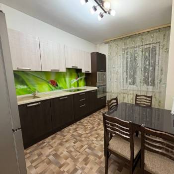 Сдается 1-комнатная квартира, 48 м²