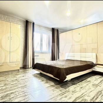 Сдается 2-х комнатная квартира, 75 м²