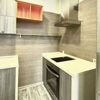 Сдается 2-х комнатная квартира, 75 м²