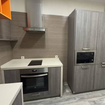 Сдается 2-х комнатная квартира, 75 м²