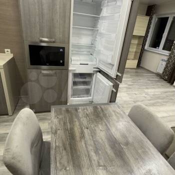 Сдается 2-х комнатная квартира, 75 м²