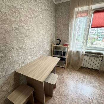 Продается 1-комнатная квартира, 41,1 м²