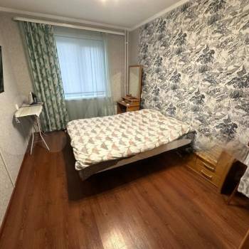 Продается Многокомнатная квартира, 79 м²