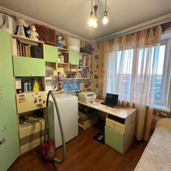 Продается Многокомнатная квартира, 79 м²