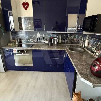 Продается 1-комнатная квартира, 54,1 м²