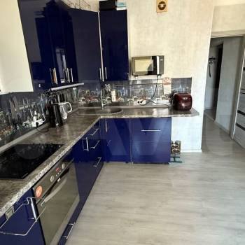 Продается 1-комнатная квартира, 54,1 м²