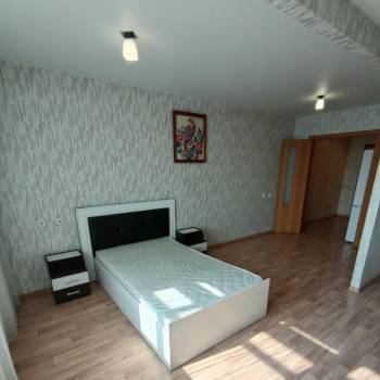 Продается 1-комнатная квартира, 37 м²