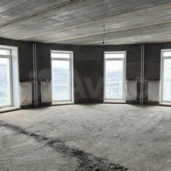 Продается 3-х комнатная квартира, 138 м²