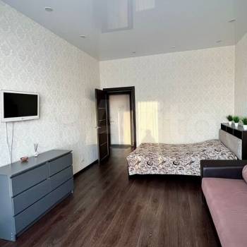 Сдается 1-комнатная квартира, 45 м²