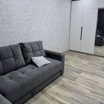Продается 1-комнатная квартира, 30,6 м²