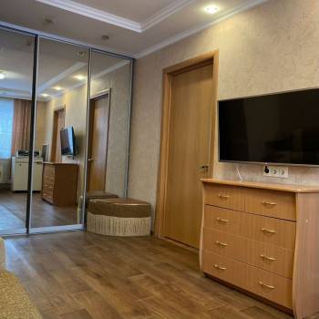 Продается 3-х комнатная квартира, 49 м²