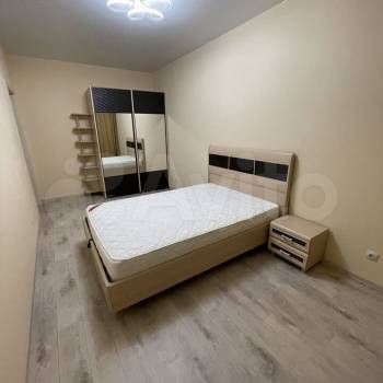 Сдается 1-комнатная квартира, 42 м²