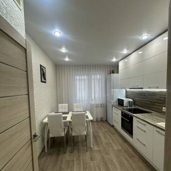 Продается 2-х комнатная квартира, 67,9 м²