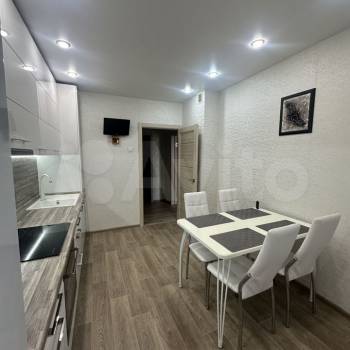 Продается 2-х комнатная квартира, 67,9 м²