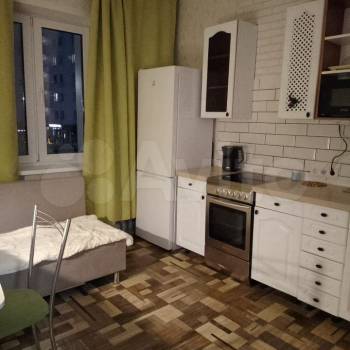 Сдается 1-комнатная квартира, 42 м²