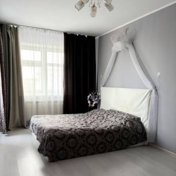 Сдается Многокомнатная квартира, 80 м²