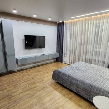 Сдается 1-комнатная квартира, 49 м²